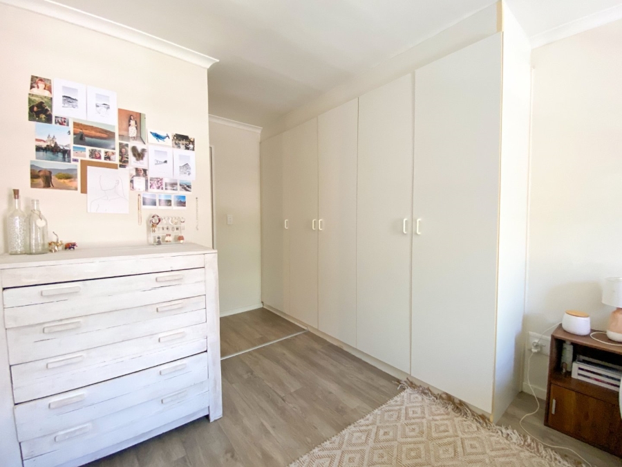 To Let 1 Bedroom Property for Rent in Oranjezicht Western Cape